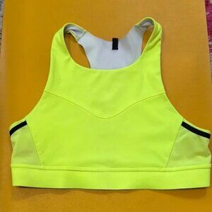 Brooks Women's Drive 3 Pocket Run Bra Neon Yellow